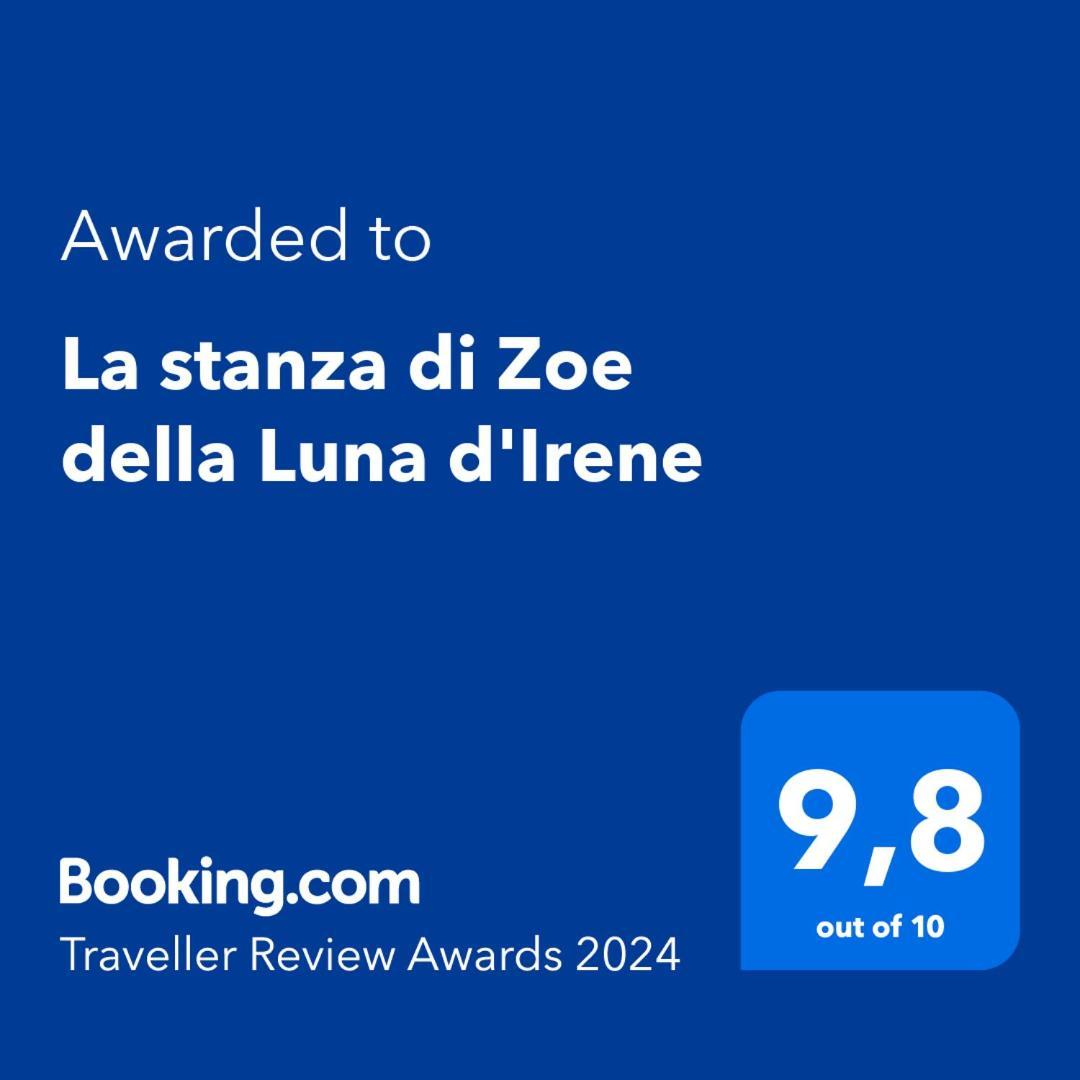 La Stanza Di Zoe Della Luna D'irene Napoli
